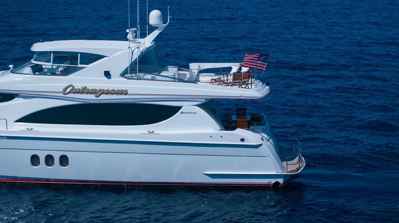 Slide: The Image of Hatteras 80 - 5160672