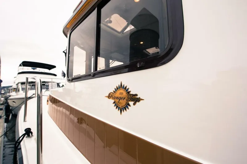 Slide: The Image of Ranger Tug R-31 Sedan Luxury Edition 2026 - 5160722