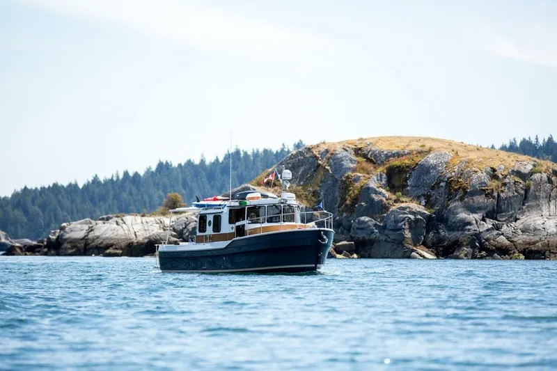 Slide: The Image of Ranger Tug R-31 Sedan Luxury Edition 2026 - 5160713