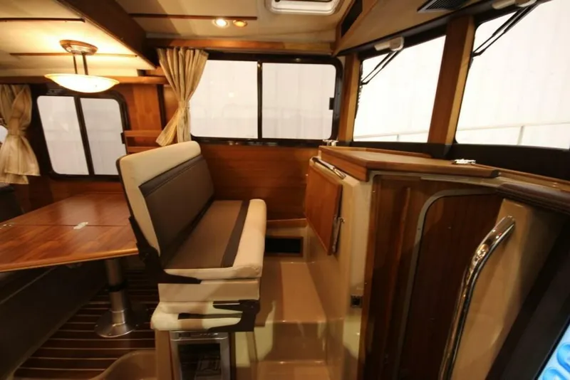 Slide: The Image of Ranger Tug R-31 Sedan Luxury Edition 2026 - 5160749