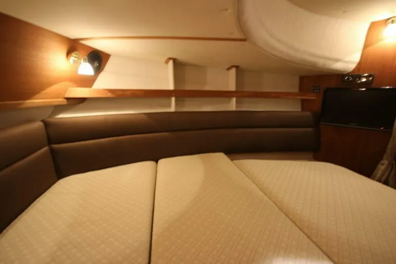 Slide: The Image of Ranger Tug R-31 Sedan Luxury Edition 2026 - 5160758