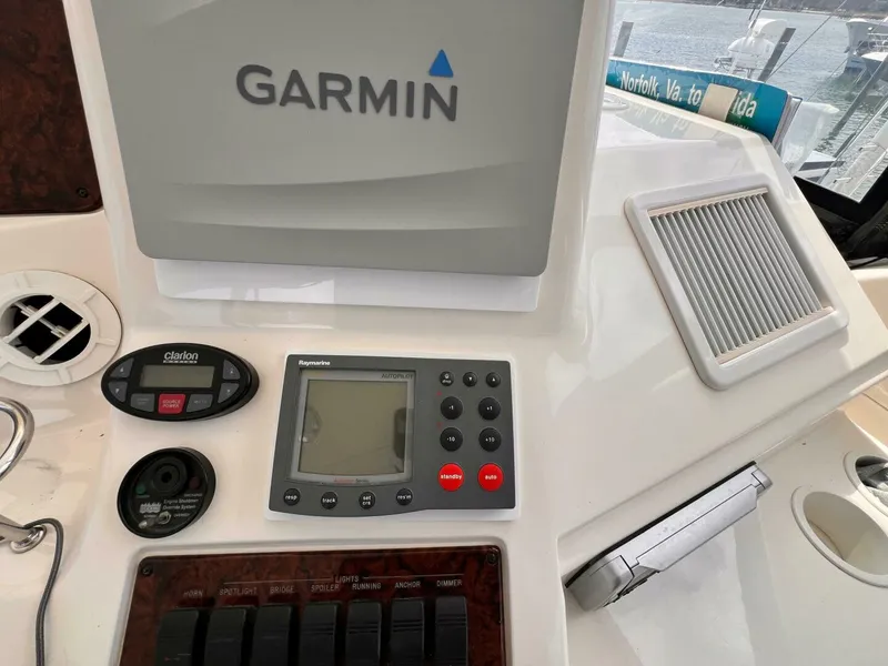 Slide: The Image of Sea Ray 480 Sedan Bridge 2004 - 5161494