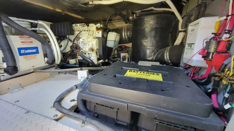 Slide: The Image of Sea Ray 480 Sedan Bridge 2004 - 5161511