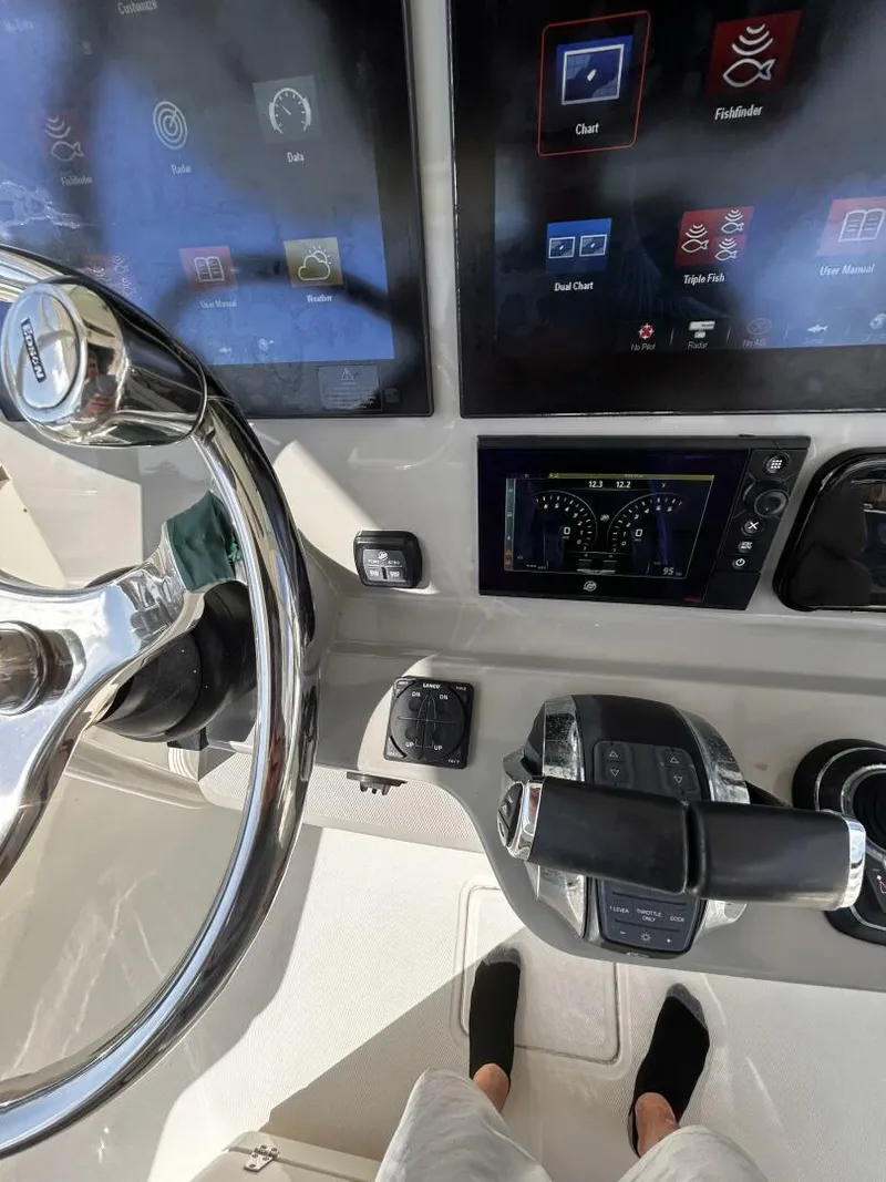 Slide: The Image of 2017 33 Boston Whaler 330 Outrage Helm (5) - 5184691