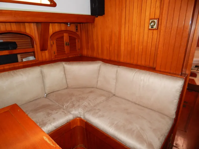 Slide: The Image of Passport 40 1985 - 5253056