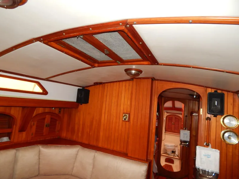 Slide: The Image of Passport 40 1985 - 5253010