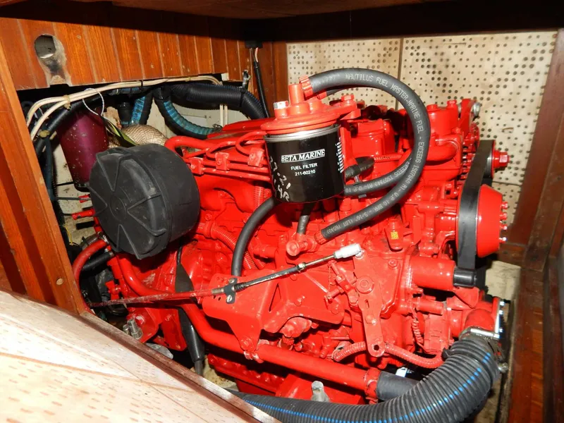 Slide: The Image of Passport 40 1985 - 5252935