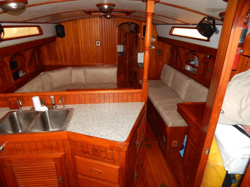 Slide: The Image of Passport 40 1985 - 5252954