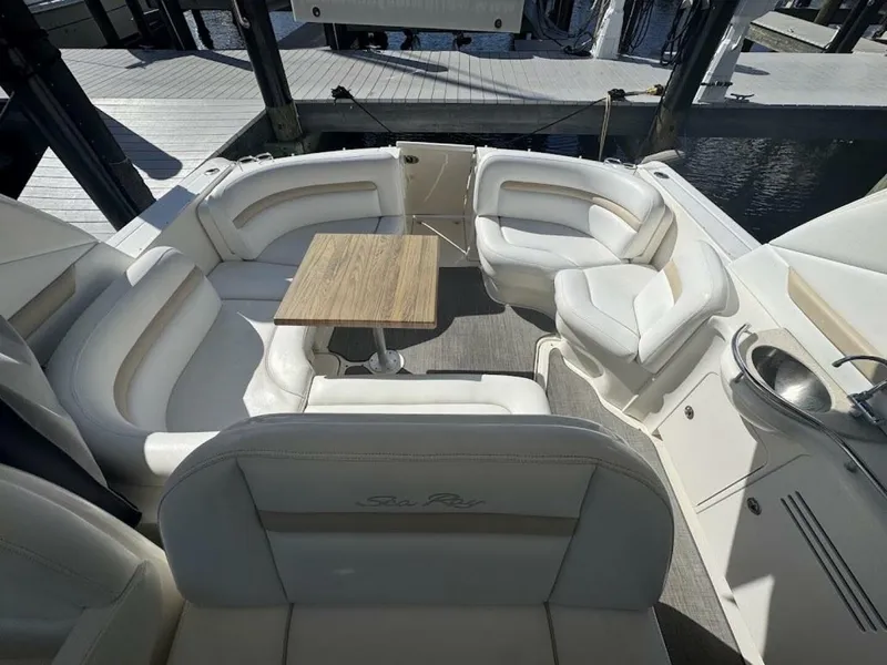 Slide: The Image of Sea Ray 38 Sundancer 2008 - 5161237