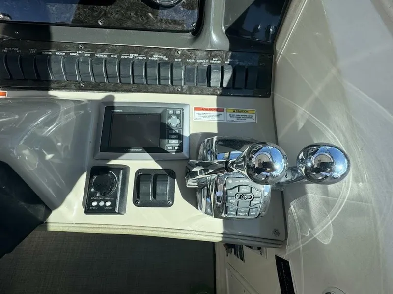 Slide: The Image of Sea Ray 38 Sundancer 2008 - 5161240