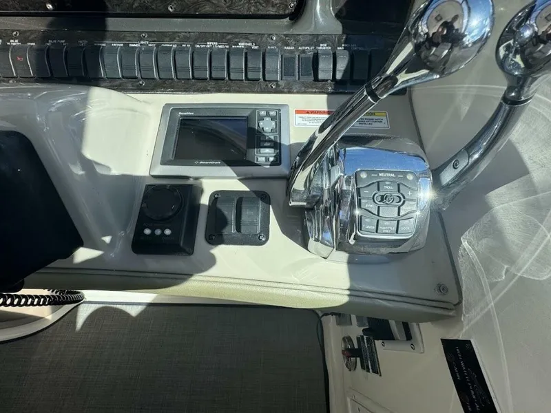 Slide: The Image of Sea Ray 38 Sundancer 2008 - 5161241