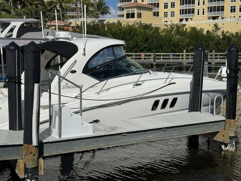 Slide: The Image of Sea Ray 38 Sundancer 2008 - 5161244