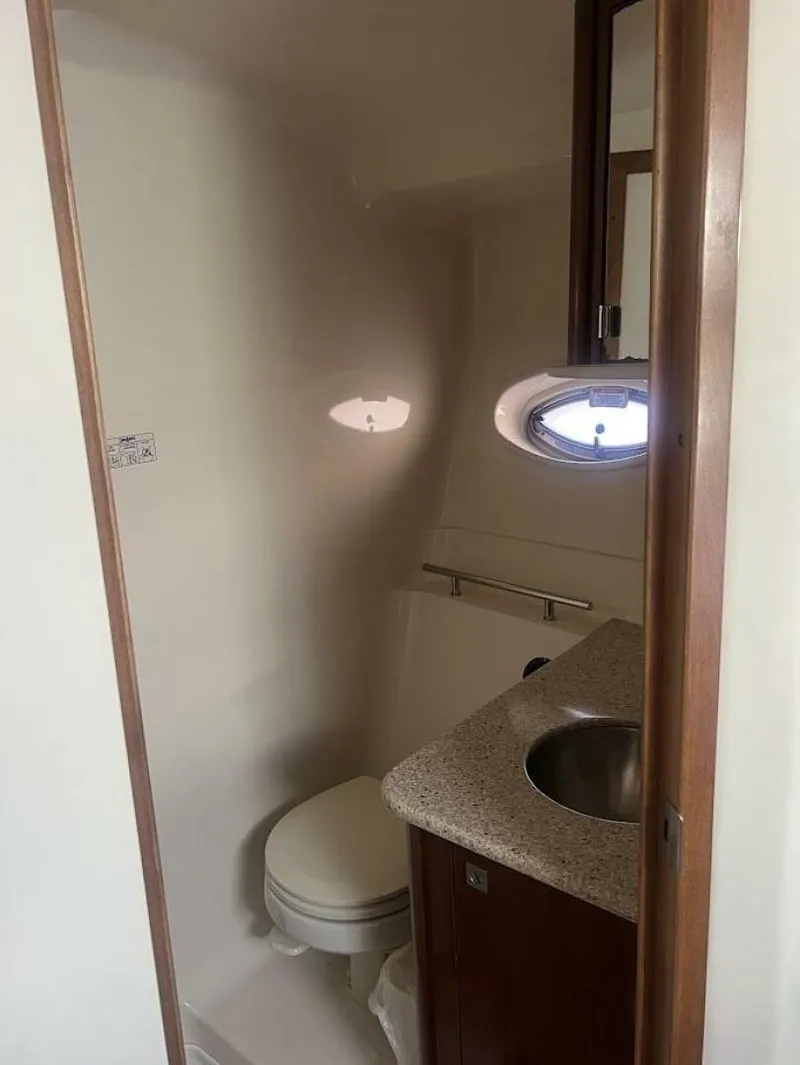 Slide: The Image of Sea Ray 38 Sundancer 2008 - 5161251