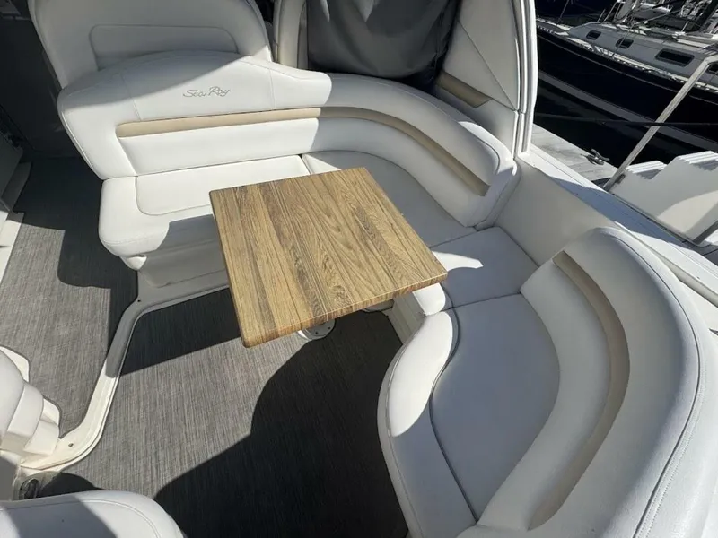 Slide: The Image of Sea Ray 38 Sundancer 2008 - 5161230
