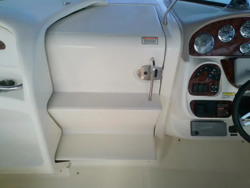 Slide: The Image of Sea Ray 290 Sun Sport 2005 - 5162187