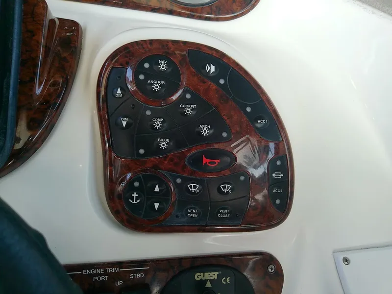 Slide: The Image of Sea Ray 290 Sun Sport 2005 - 5162198