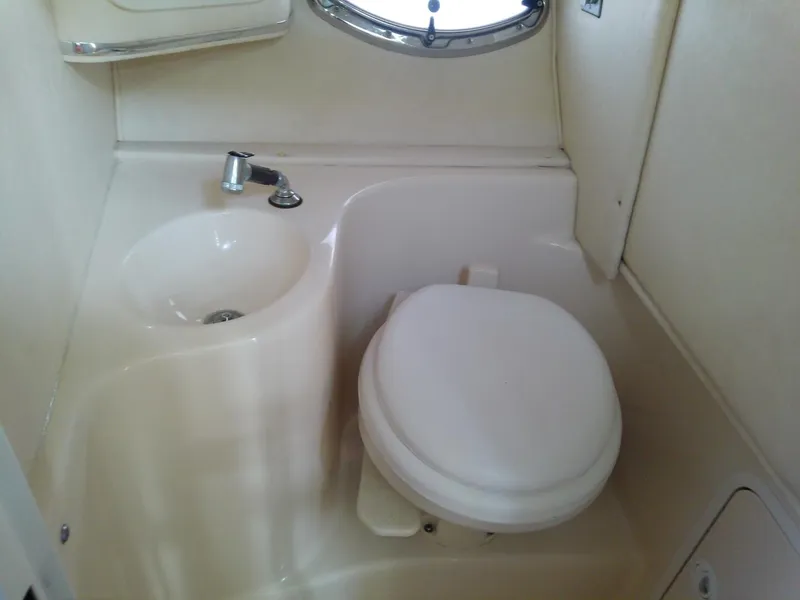 Slide: The Image of Sea Ray 290 Sun Sport 2005 - 5162215