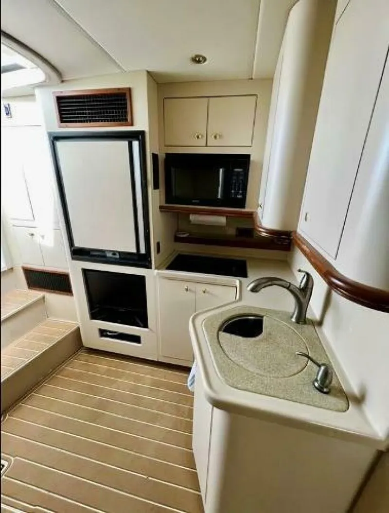 Slide: The Image of Cruisers 3772 Express 2000 - 5162238