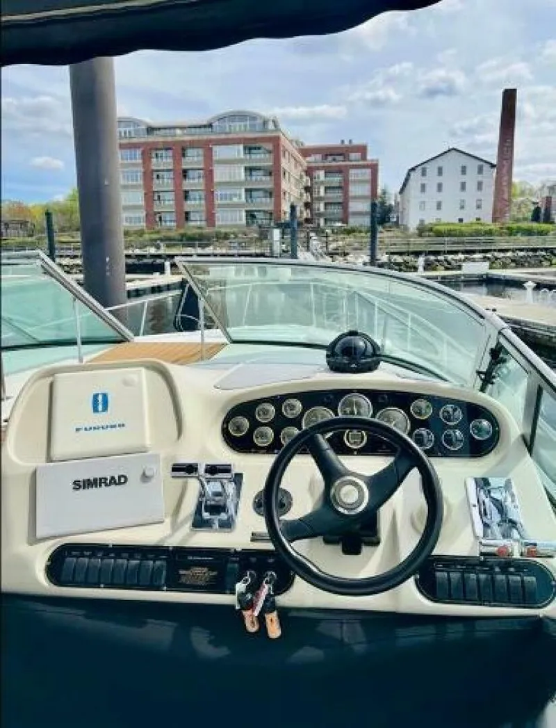 Slide: The Image of Cruisers Yachts 3772 Express 2000 - 5162235