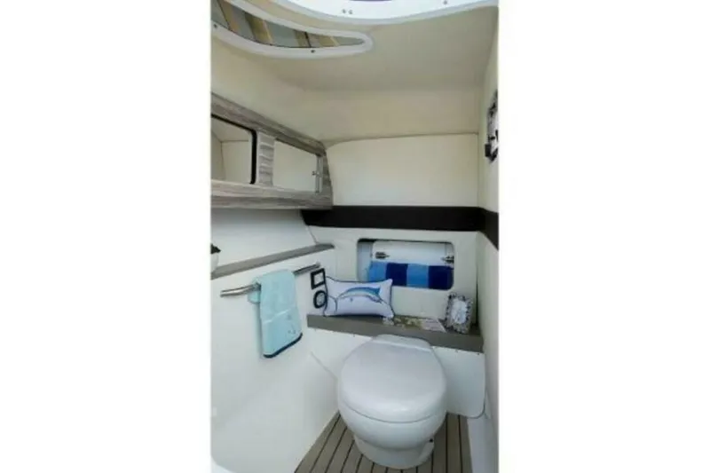 Slide: The Image of Edgewater 248CX 2025 - 5163023