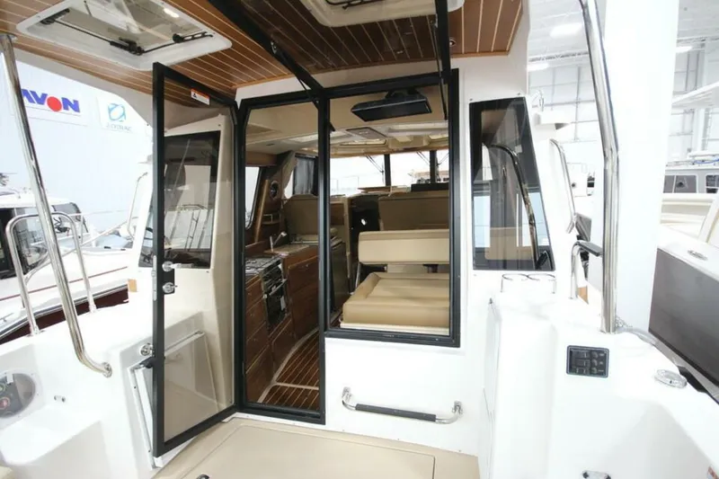 Slide: The Image of Ranger Tug R-29 Sedan Luxury Edition 2026 - 5163179