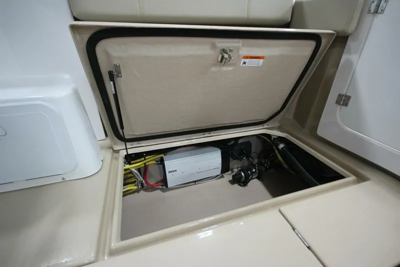 Slide: The Image of Ranger Tug R-29 Sedan Luxury Edition 2026 - 5163183