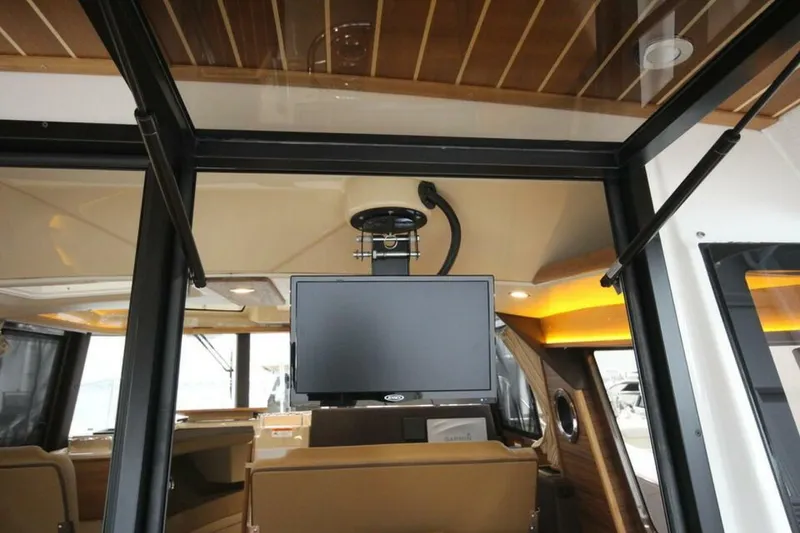 Slide: The Image of Ranger Tug R-29 Sedan Luxury Edition 2026 - 5163191