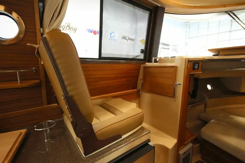 Slide: The Image of Ranger Tug R-29 Sedan Luxury Edition 2026 - 5163210