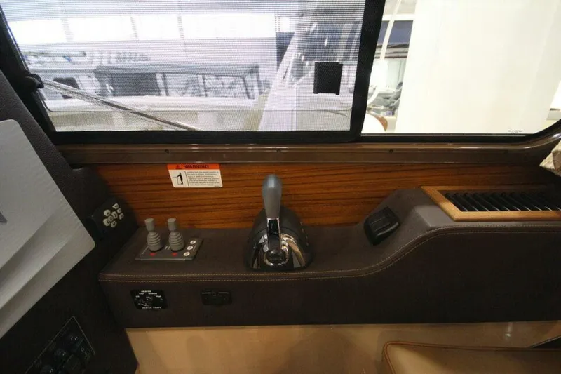 Slide: The Image of Ranger Tug R-29 Sedan Luxury Edition 2026 - 5163216