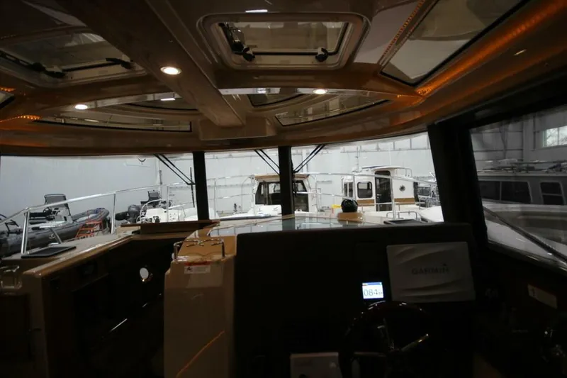 Slide: The Image of Ranger Tug R-29 Sedan Luxury Edition 2026 - 5163217