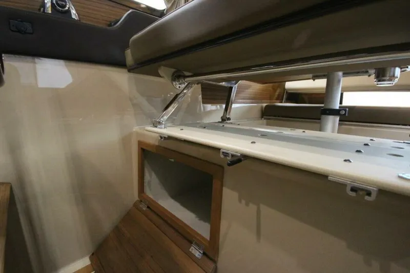 Slide: The Image of Ranger Tug R-29 Sedan Luxury Edition 2026 - 5163219