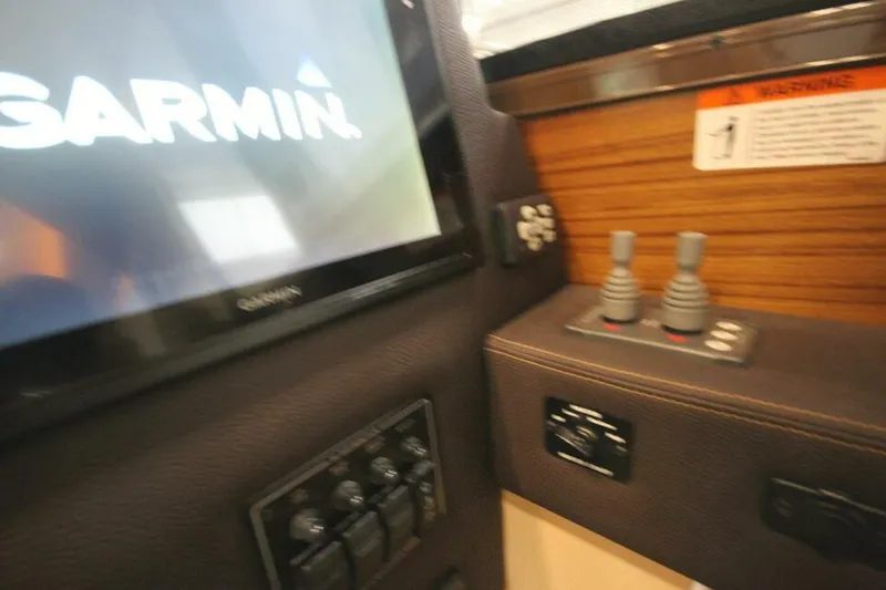 Slide: The Image of Ranger Tug R-29 Sedan Luxury Edition 2026 - 5163224