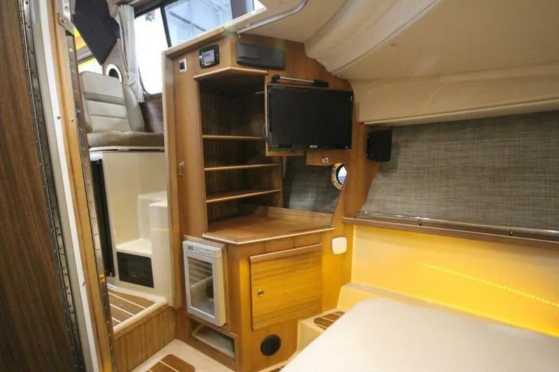 Slide: The Image of Ranger Tug R-29 Sedan Luxury Edition 2026 - 5163230