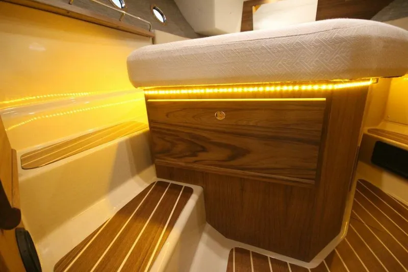 Slide: The Image of Ranger Tug R-29 Sedan Luxury Edition 2026 - 5163240