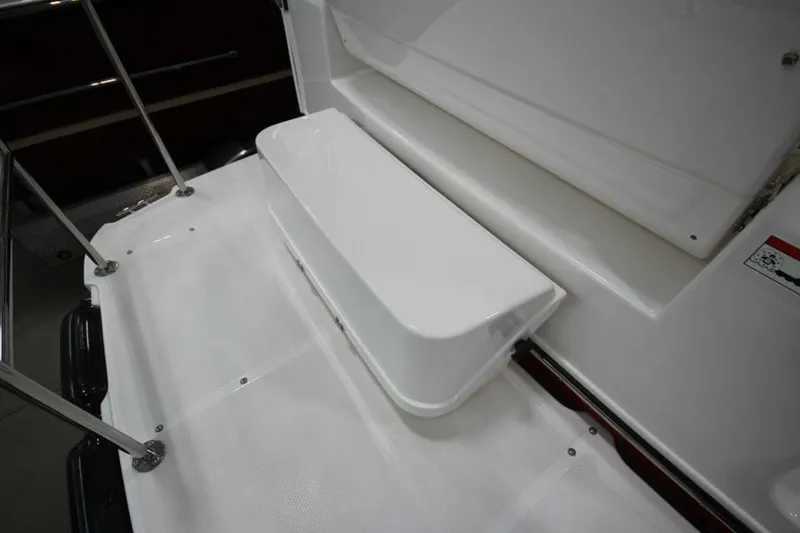 Slide: The Image of Ranger Tug R-29 Sedan Luxury Edition 2026 - 5163165