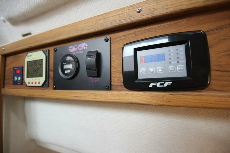 Slide: The Image of Ranger Tug R-29 Sedan Luxury Edition 2026 - 5163255