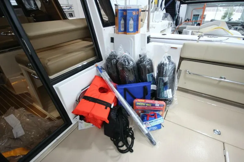 Slide: The Image of Ranger Tug R-29 Sedan Luxury Edition 2026 - 5163259