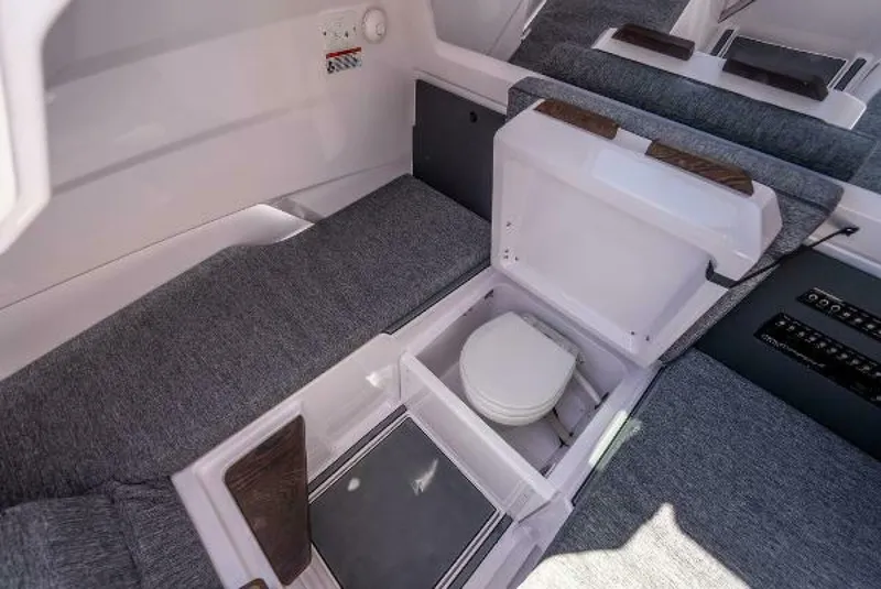 Slide: The Image of Axopar XC Cross Cabin 2025 - 5163361