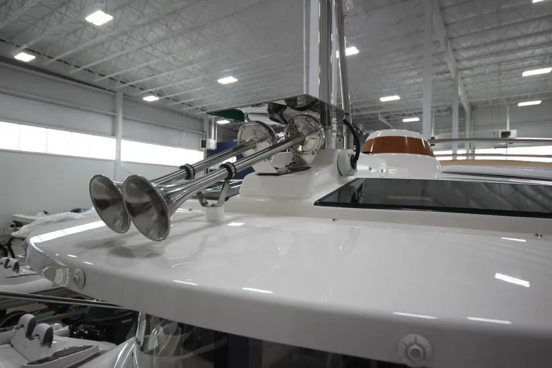 Slide: The Image of Ranger Tug R-23 Luxury Edition 2026 - 5163410