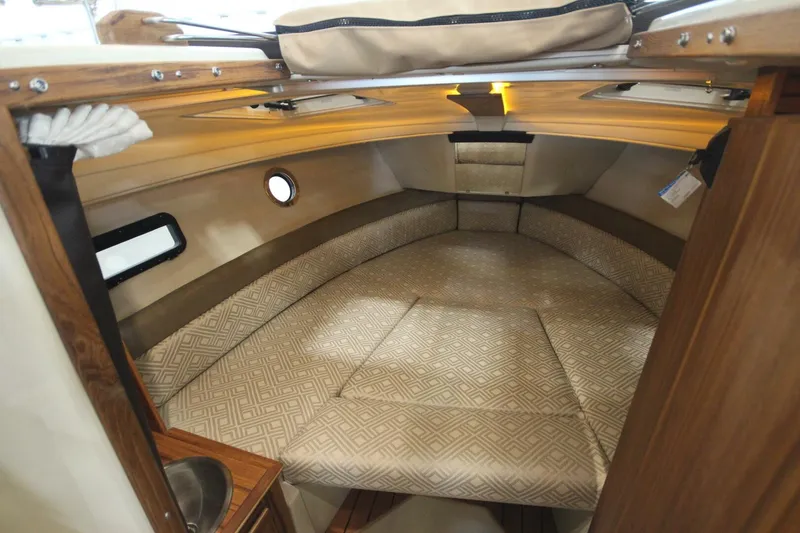 Slide: The Image of Ranger Tug R-23 Luxury Edition 2026 - 5163401