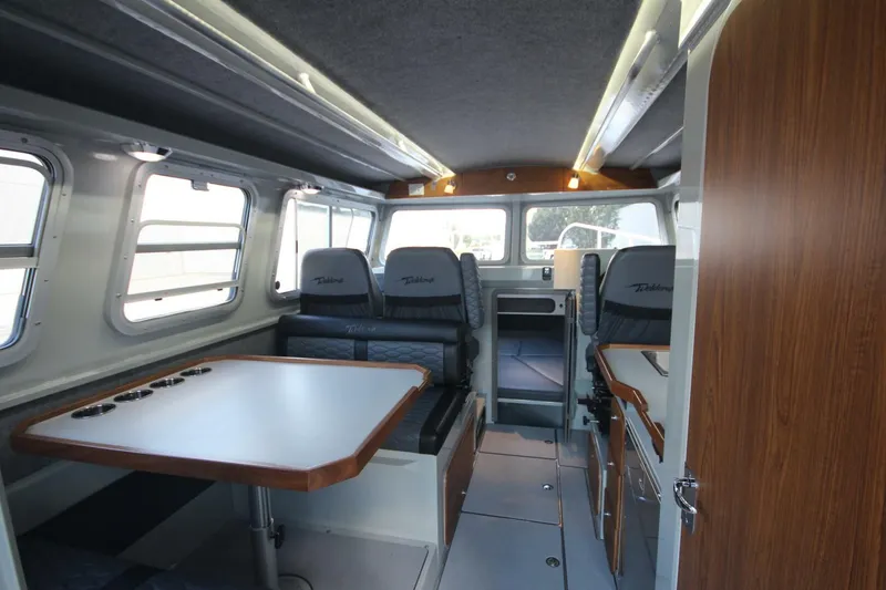 Slide: The Image of Weldcraft 300 Cuddy King OS 2026 - 5611574