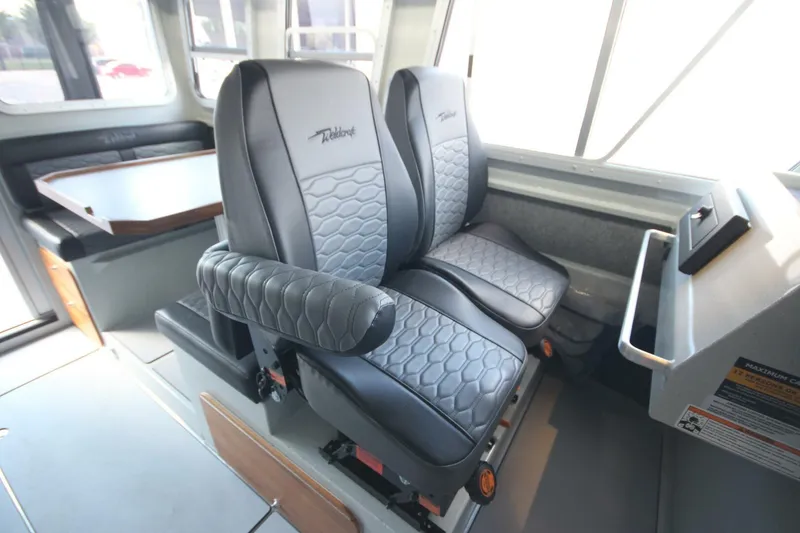 Slide: The Image of Weldcraft 300 Cuddy King OS 2026 - 5611618