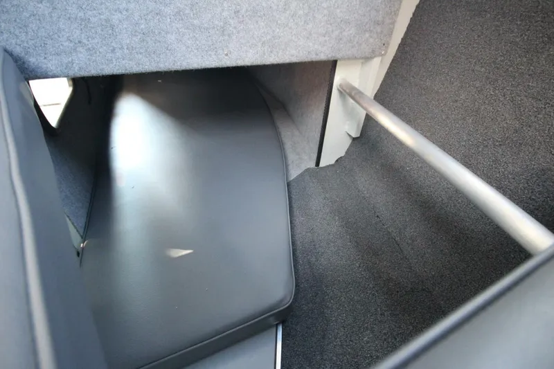 Slide: The Image of Weldcraft 300 Cuddy King OS 2026 - 5611627