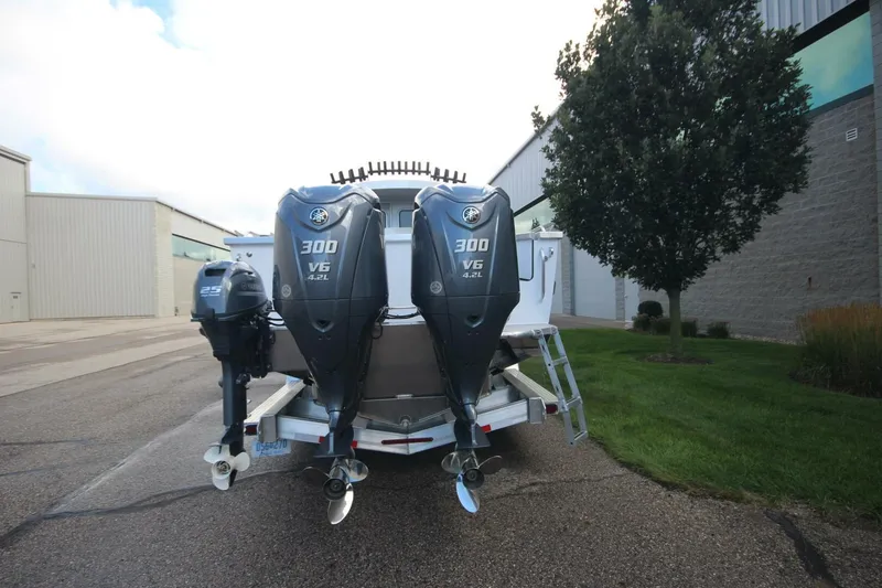 Slide: The Image of Weldcraft 300 Cuddy King OS 2026 - 5611556