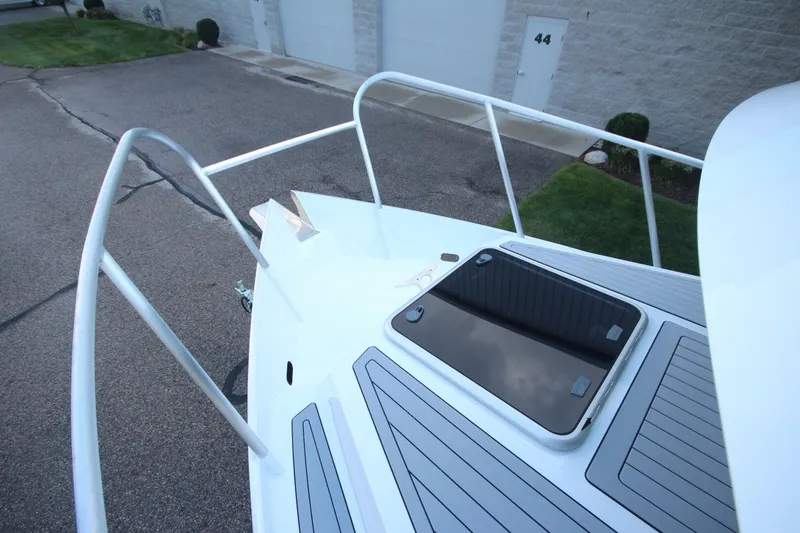 Slide: The Image of Weldcraft 300 Cuddy King OS 2026 - 5611629