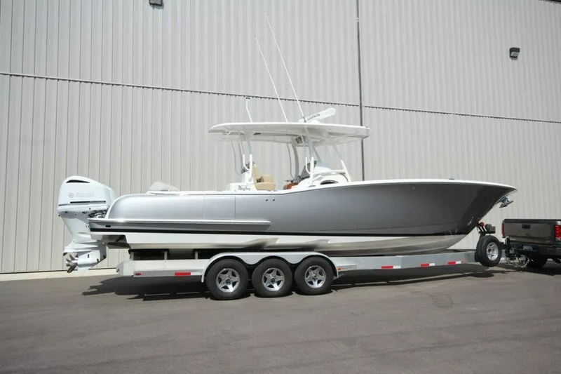 Slide: The Image of Mag Bay 33 Center Console 2026 - 5163724