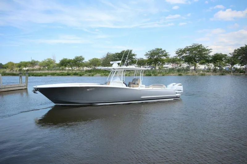 Slide: The Image of Mag Bay 33 Center Console 2026 - 5163780