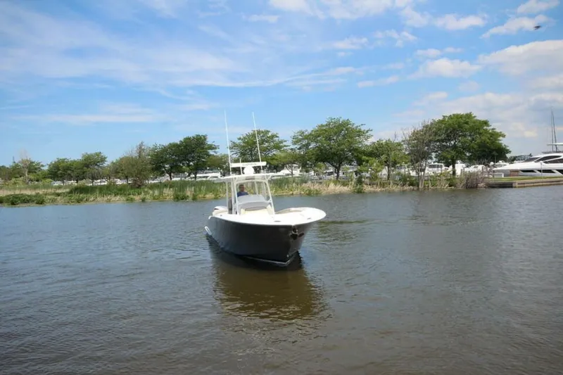 Slide: The Image of Mag Bay 33 Center Console 2026 - 5163789