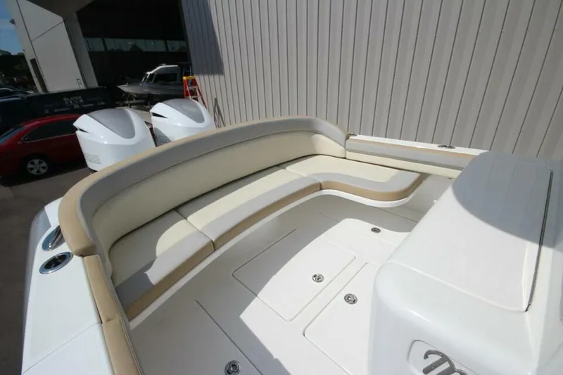 Slide: The Image of Mag Bay 33 Center Console 2026 - 5163729