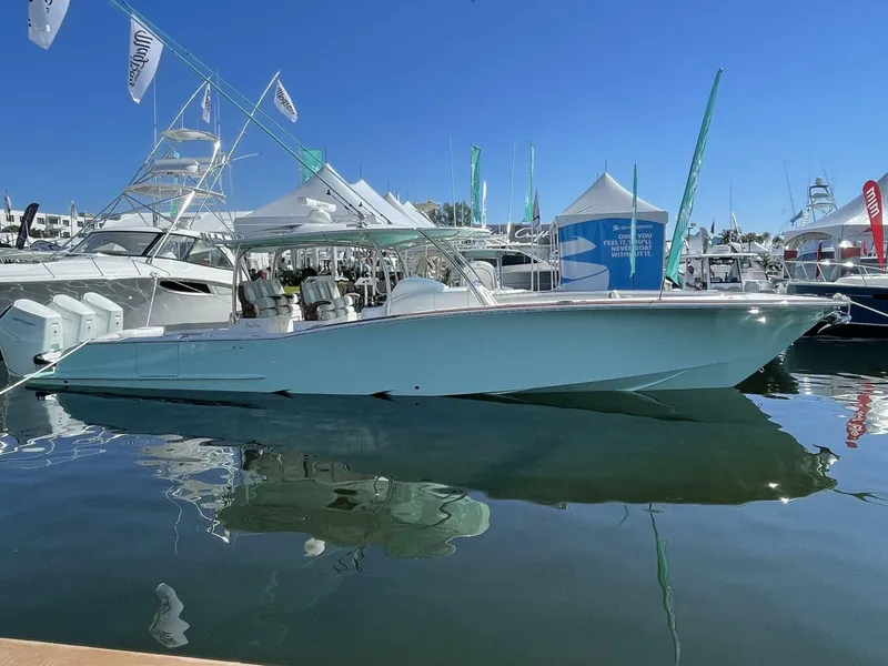 Slide: The Image of Mag Bay 43 Center Console 2026 - 5164653